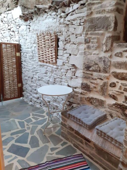 Traditional Katafiki Home Kythnos Bagian luar foto